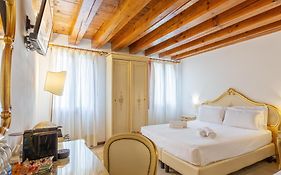 Hotel Orion